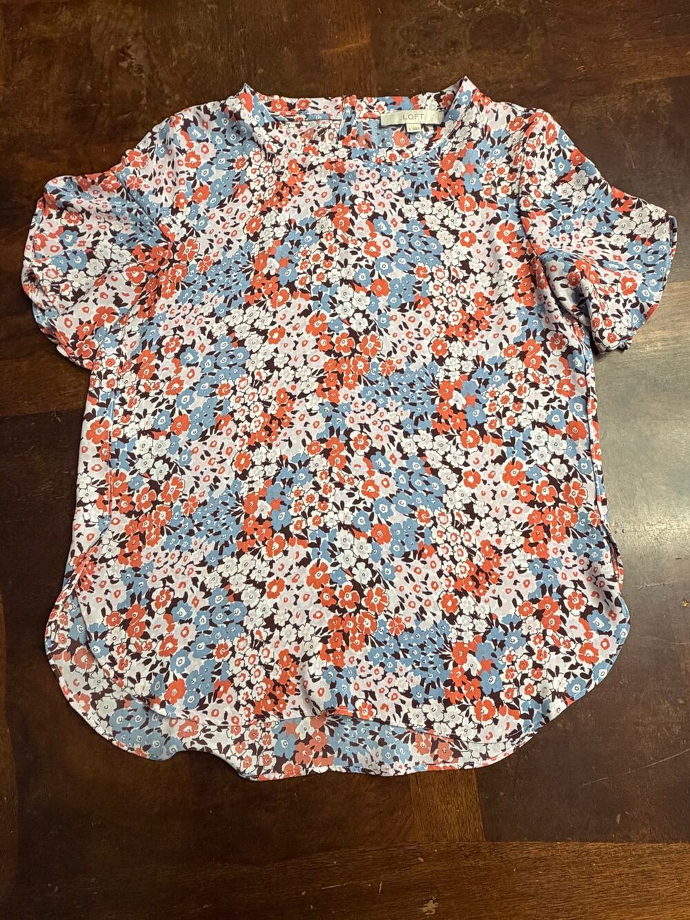 LOFT Floral Print Short Sleeve Blouse S Coral Blue Preowned